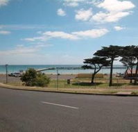 Portarlington Holiday Units  Pool - Hotel Accommodation