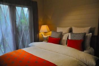 Acorn & Chestnut Hepburn Springs - Hotel Accommodation 4