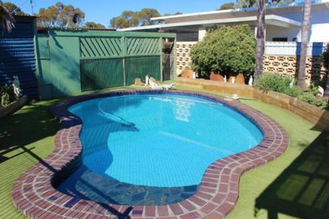 Glossop Motel - Hotel Accommodation 7