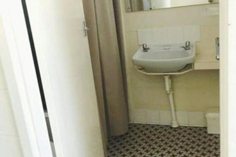 Glossop Motel - Hotel Accommodation 2