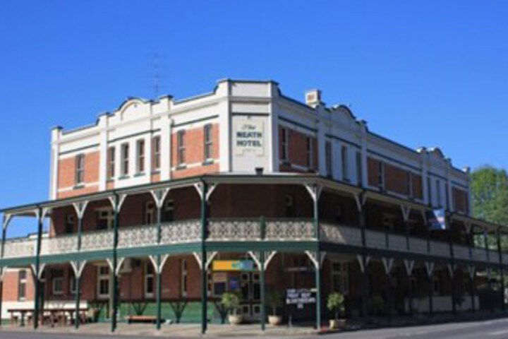 Cordeaux Heights NSW Hotel Accommodation