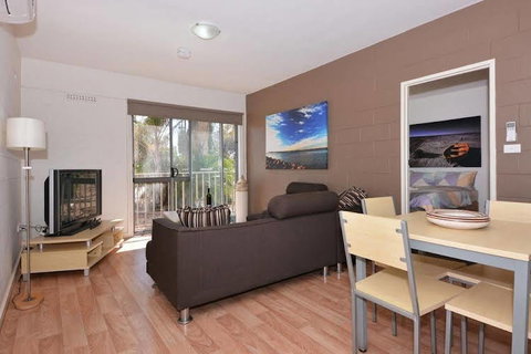 The Palm Apartments Whyalla - Hotel Accommodation 1