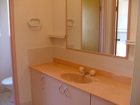 Renas Court Unit 6 72 Little Street - Hotel Accommodation 1