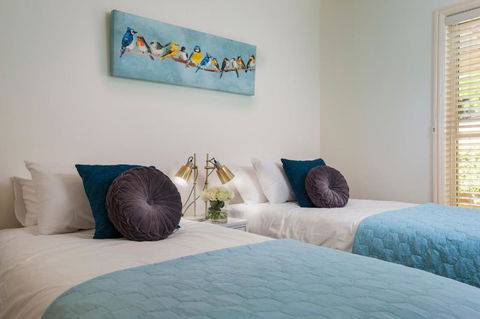 Emerald Lodge - Hotel Accommodation 3