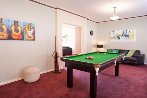 Emerald Lodge - Hotel Accommodation 5