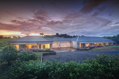 Emerald Lodge - Hotel Accommodation 4