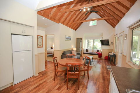 Alpine Arnica Cottage 1 - Hotel Accommodation 6