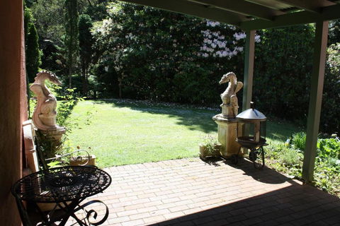 Mandalay House - Hotel Accommodation 2