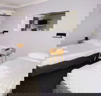 The Australian Hotel Motel Yass - Hotel Accommodation