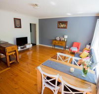 Back Creek in Flora Hill - Hotel Accommodation