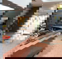 Adelaide Riviera Hotel - Hotel Accommodation