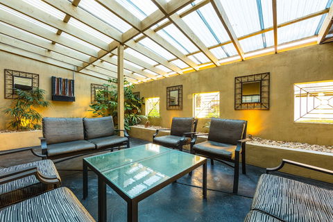 Canberra Parklands Central - Hotel Accommodation 2