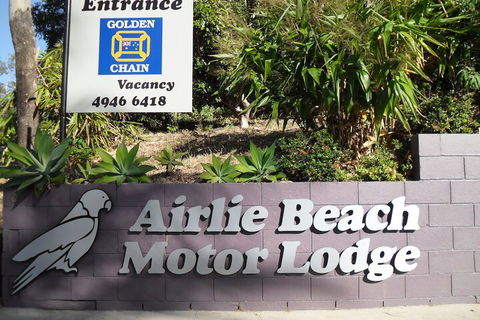 Airlie Beach Motor Lodge - Hotel Accommodation 1