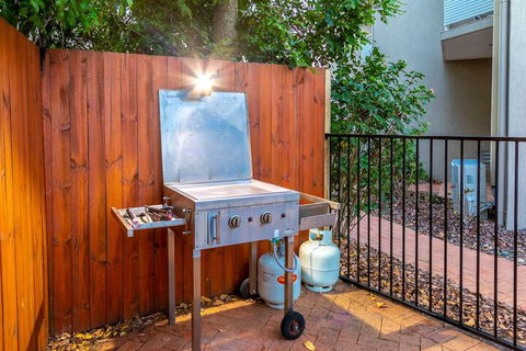 Noosa Sun Motel - Hotel Accommodation 4