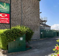 Econo Lodge Portland - Hotel Accommodation