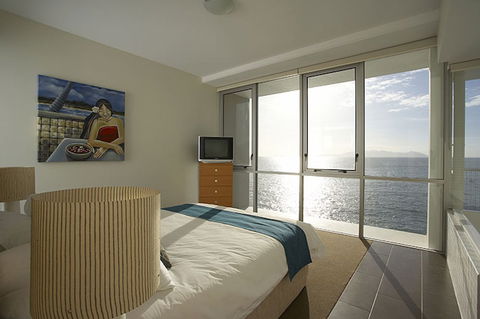 Grand Mercure Apartments Magnetic Island - Hotel Accommodation 5