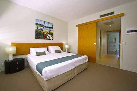 Grand Mercure Apartments Magnetic Island - Hotel Accommodation 4