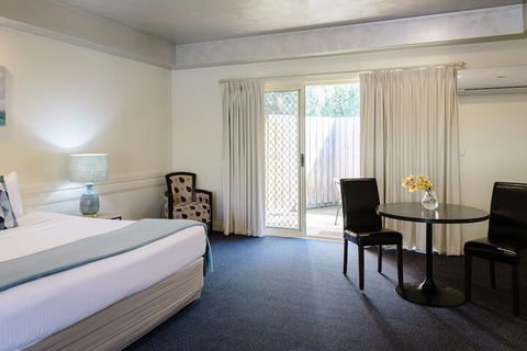 Fairways Resort - Hotel Accommodation 3