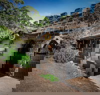 Kryal Castle - Hotel Accommodation