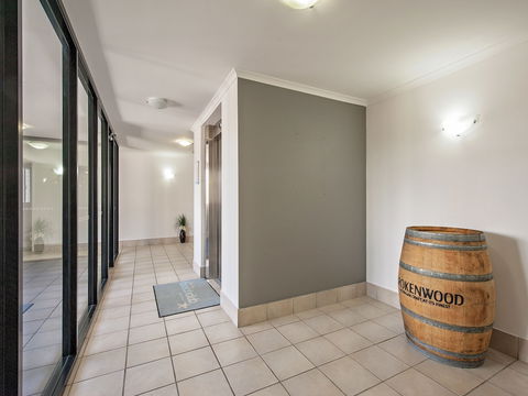 Shoal Bay Beachclub Apartments - Hotel Accommodation 0