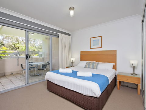 Shoal Bay Beachclub Apartments - Hotel Accommodation 6