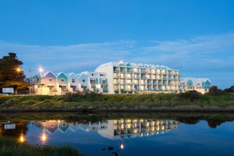 Lady Bay Resort - Hotel Accommodation 0