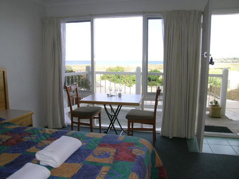 A Great Ocean View Motel - Hotel Accommodation 4