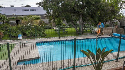 Parkwood Motel And Apartments - Hotel Accommodation 4