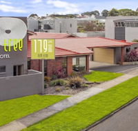 Elm Tree Motel - Hotel Accommodation