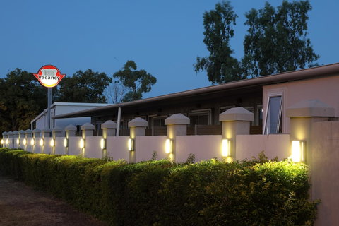 Route 66 Motor Inn - Hotel Accommodation 3