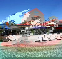 Nelson Bay Breeze Holiday Apartments - Hotel Accommodation