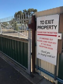 Pampas Motel - Hotel Accommodation 0