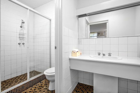 Parkside Inn Motel - Hotel Accommodation 6