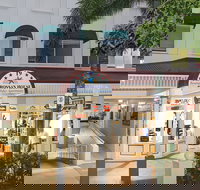 Macrossan House - Hotel Accommodation