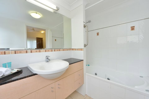 Central Plaza Port Douglas Apartments - Hotel Accommodation 5