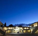 Reef Motor Inn - Hotel Accommodation