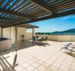 Portside Whitsunday Luxury Holiday Apartments - Hotel Accommodation