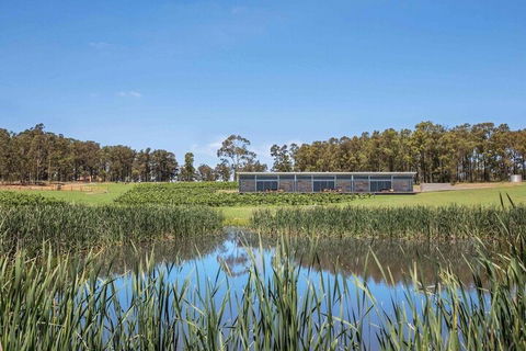 The Longhouse Suite 2 - Hotel Accommodation 1