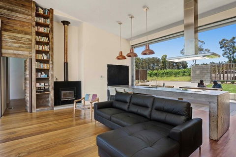 The Longhouse Suite 2 - Hotel Accommodation 5