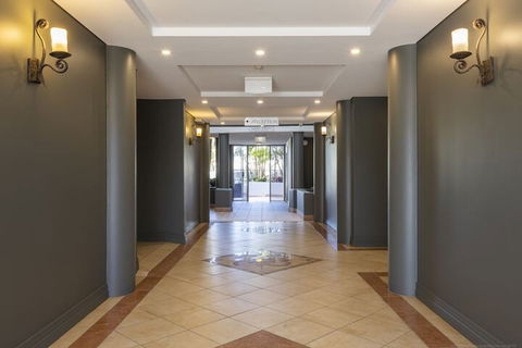 Bay Royal Apartments - Hotel Accommodation 1