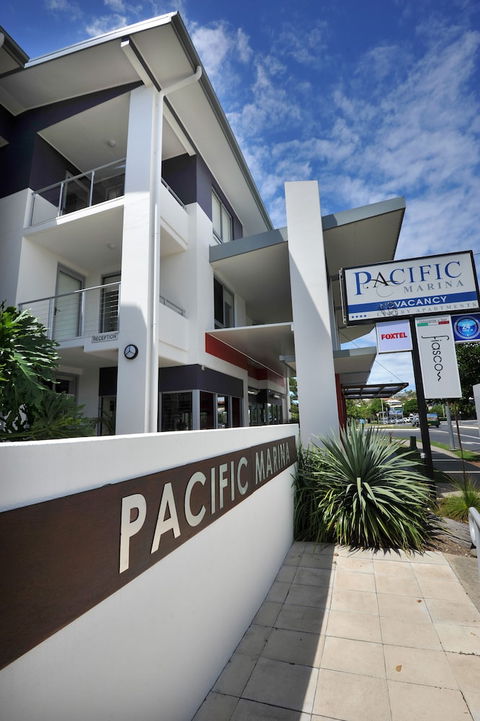 Pacific Marina Apartments - Hotel Accommodation 1