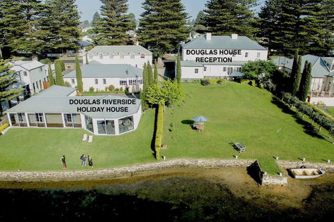Douglas Riverside - Hotel Accommodation 2