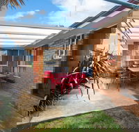 Apartments on Tolmie - Hotel Accommodation