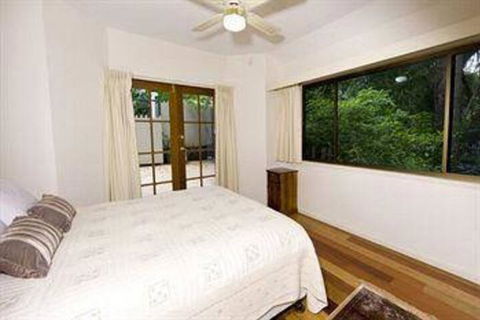 Montville Attic - Hotel Accommodation 5