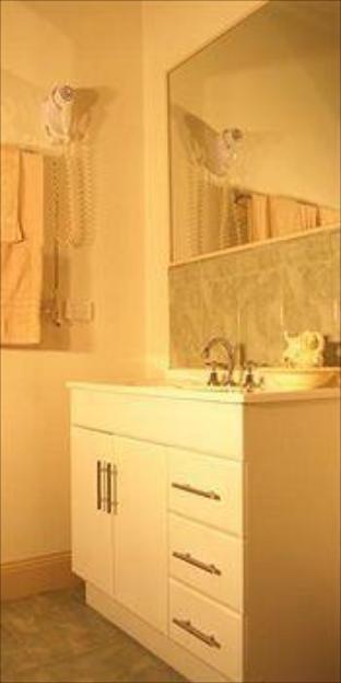 The Keepers Cottages - Hotel Accommodation 4