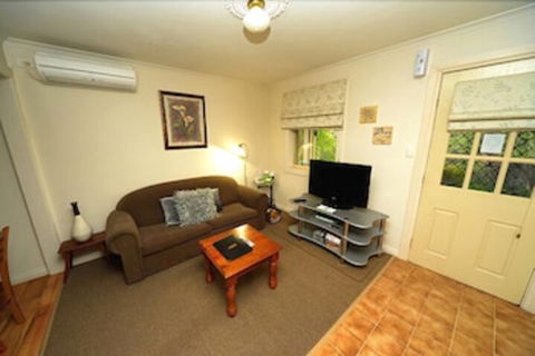 Riesling Trail & Clare Valley Cottages - Hotel Accommodation 3