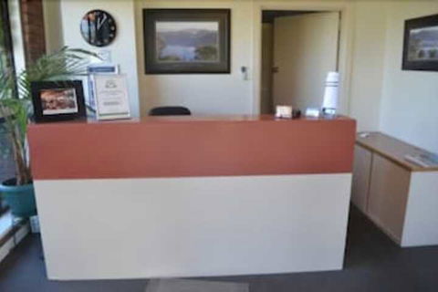 Arkana Motor Inn & Terrace Apartments - Hotel Accommodation 7