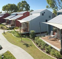 Footprints at Preston Beach - Hotel Accommodation