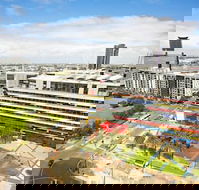 Astra Apartments - Docklands - Hotel Accommodation