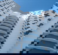 Centrepoint Holiday Apartments - Hotel Accommodation